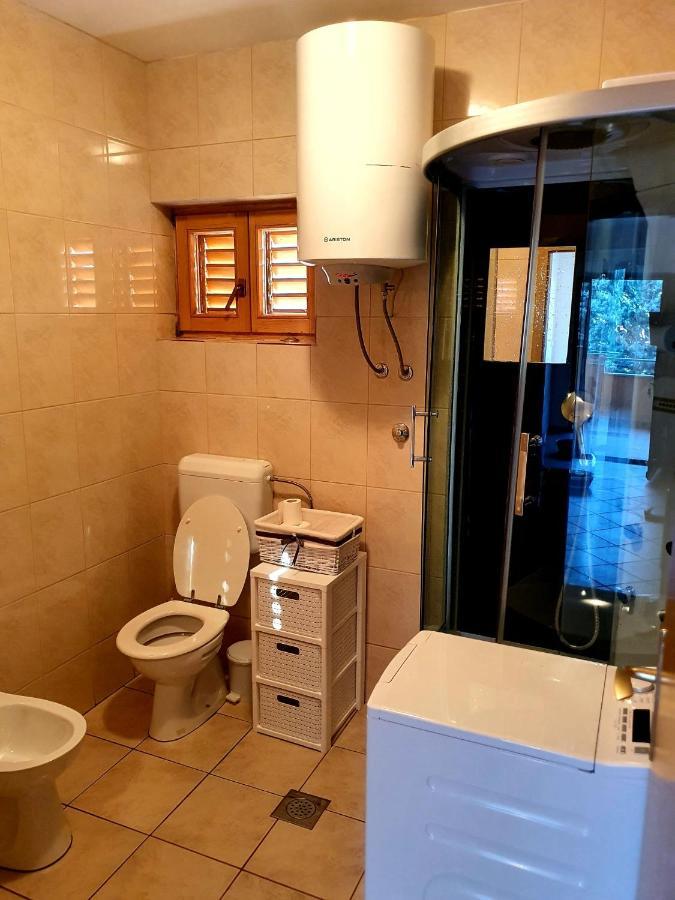 Apartmani Desnica Kruševo Exterior foto