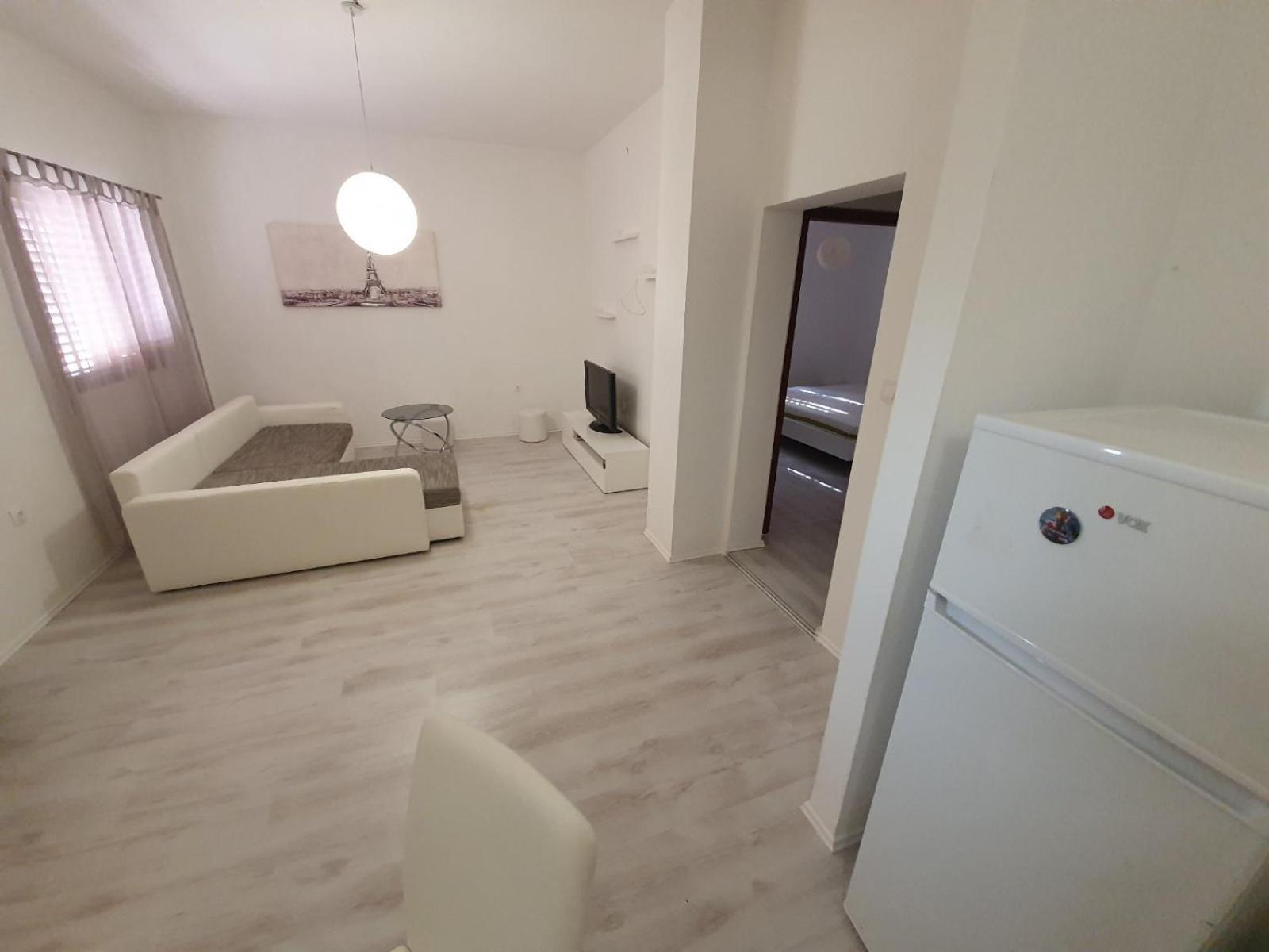 Apartmani Desnica Kruševo Exterior foto